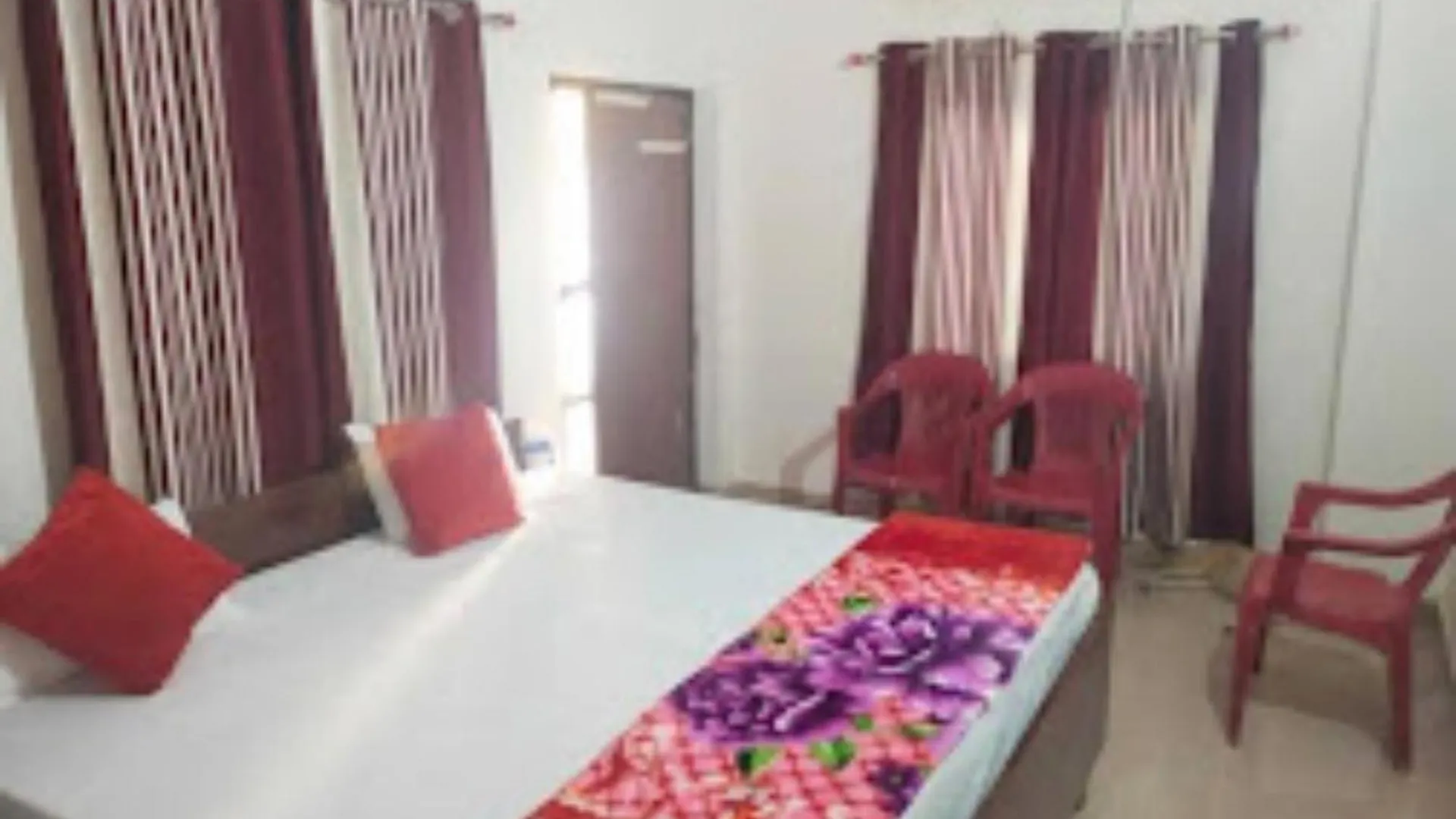 Goroomgo Varanasi Paradise Βαρανάσι 3*,