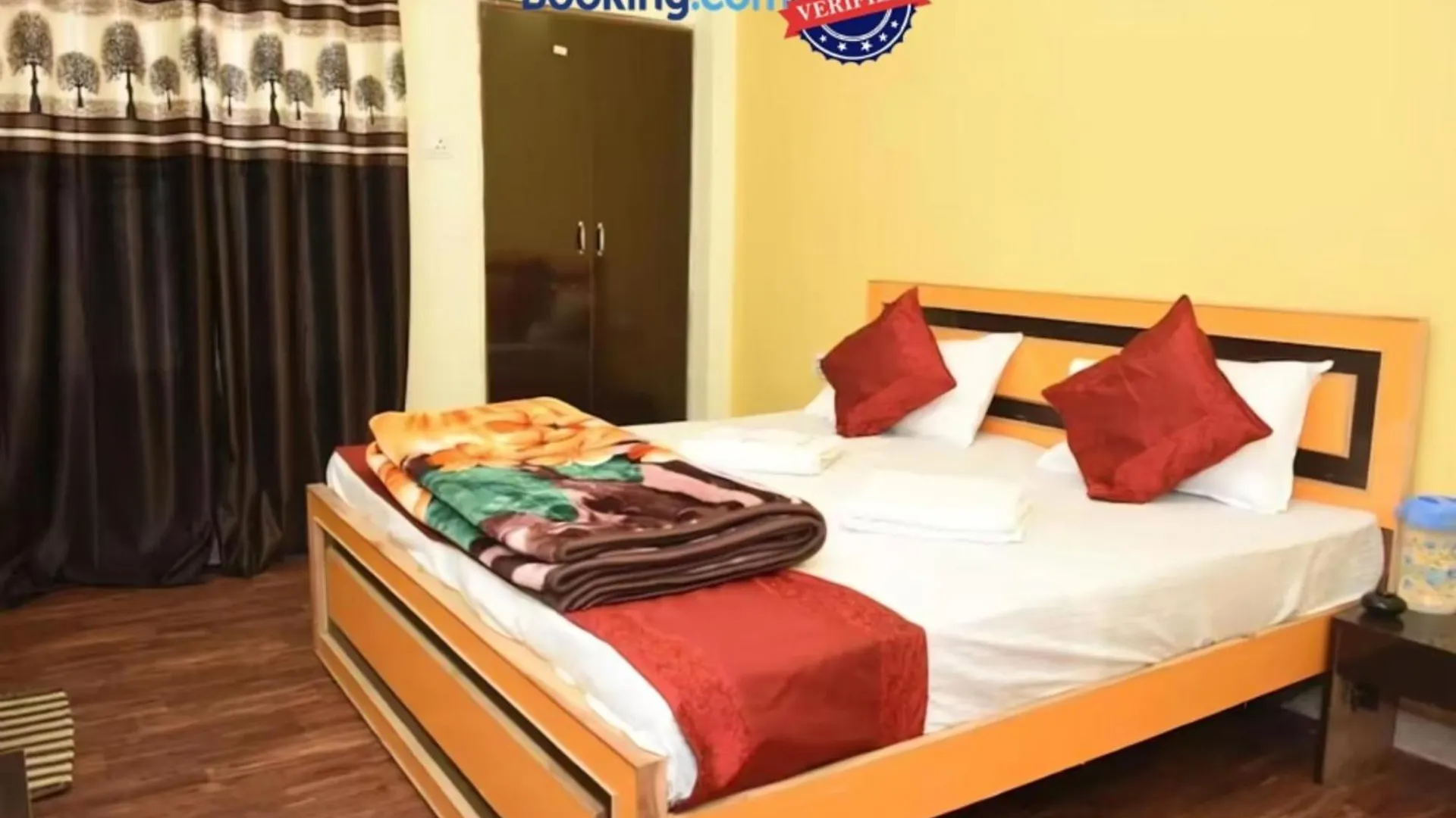 Goroomgo Varanasi Paradise Βαρανάσι